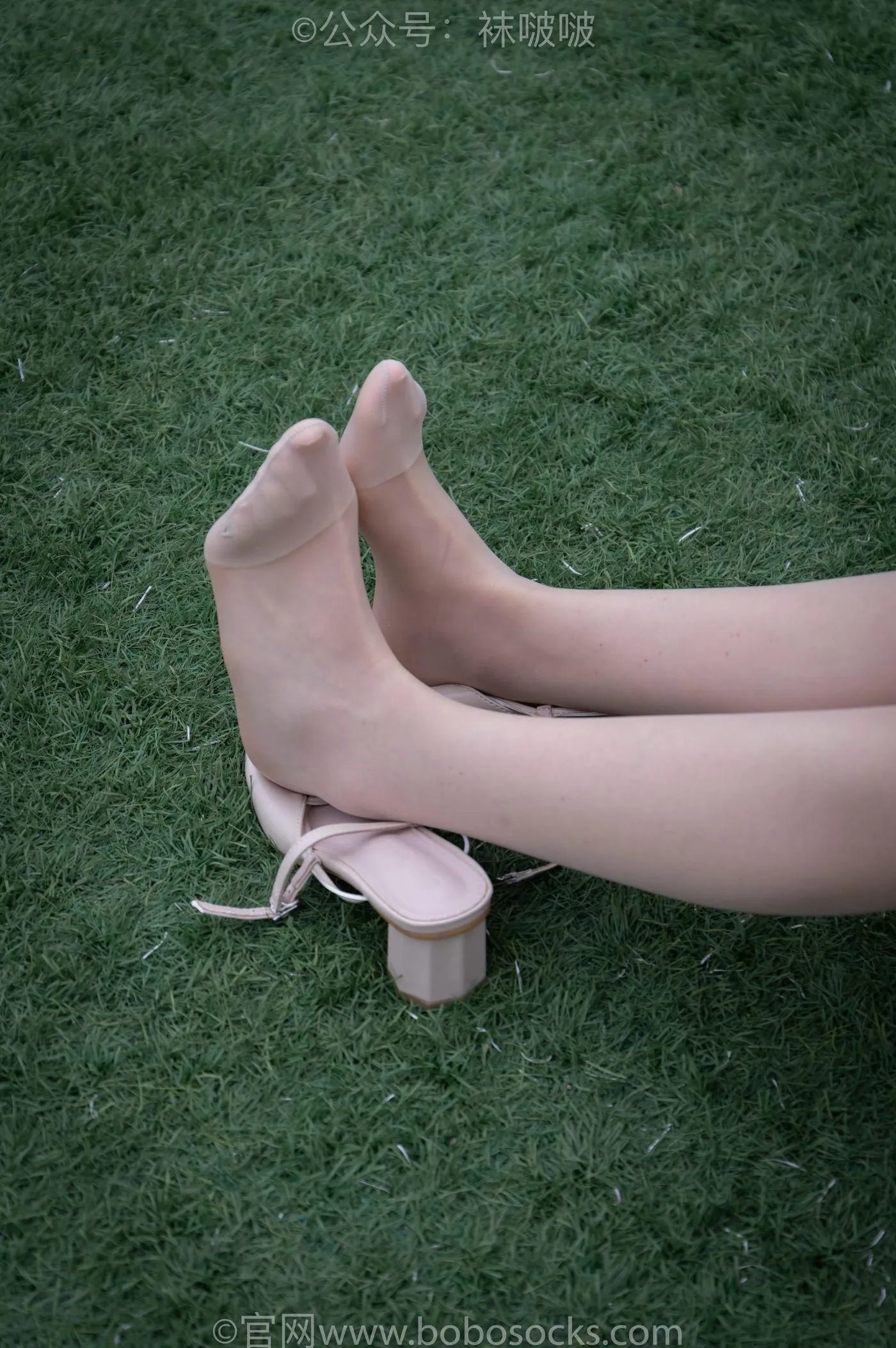 [BoBoSocks袜啵啵]NO.057 小甜豆-高跟鞋、肉丝 [135P]插图4